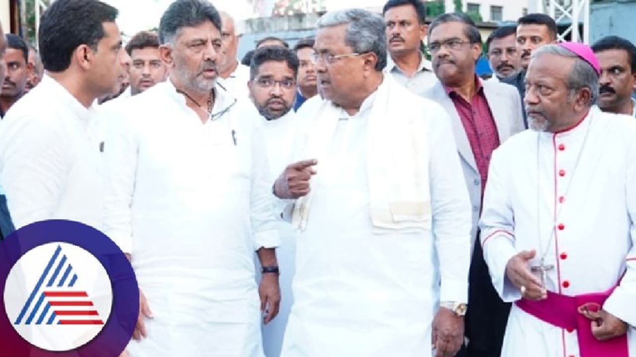 ನೈತಿಕ ಪೊಲೀಸ್ಗಿರಿ ನೆಪದಲ್ಲಿ ಕಾನೂನು ಕೈಗೆತ್ತಿಕೊಂಡರೆ ಕಠಿಣ ಕ್ರಮ: ಸಿಎಂ ನೈತಿಕ ಪೊಲೀಸ್ಗಿರಿ ನೆಪದಲ್ಲಿ ಕಾನೂನು ಕೈಗೆತ್ತಿಕೊಂಡರೆ ಕಠಿಣ ಕ್ರಮ: ಸಿಎಂ