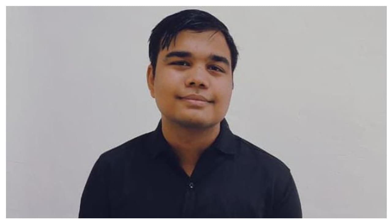 മലയാളി വിദ്യാർത്ഥിയെ കർണാടക കോളാറിലെ ഹോസ്റ്റൽ മുറിയിൽ മരിച്ച നിലയിൽ കണ്ടെത്തി