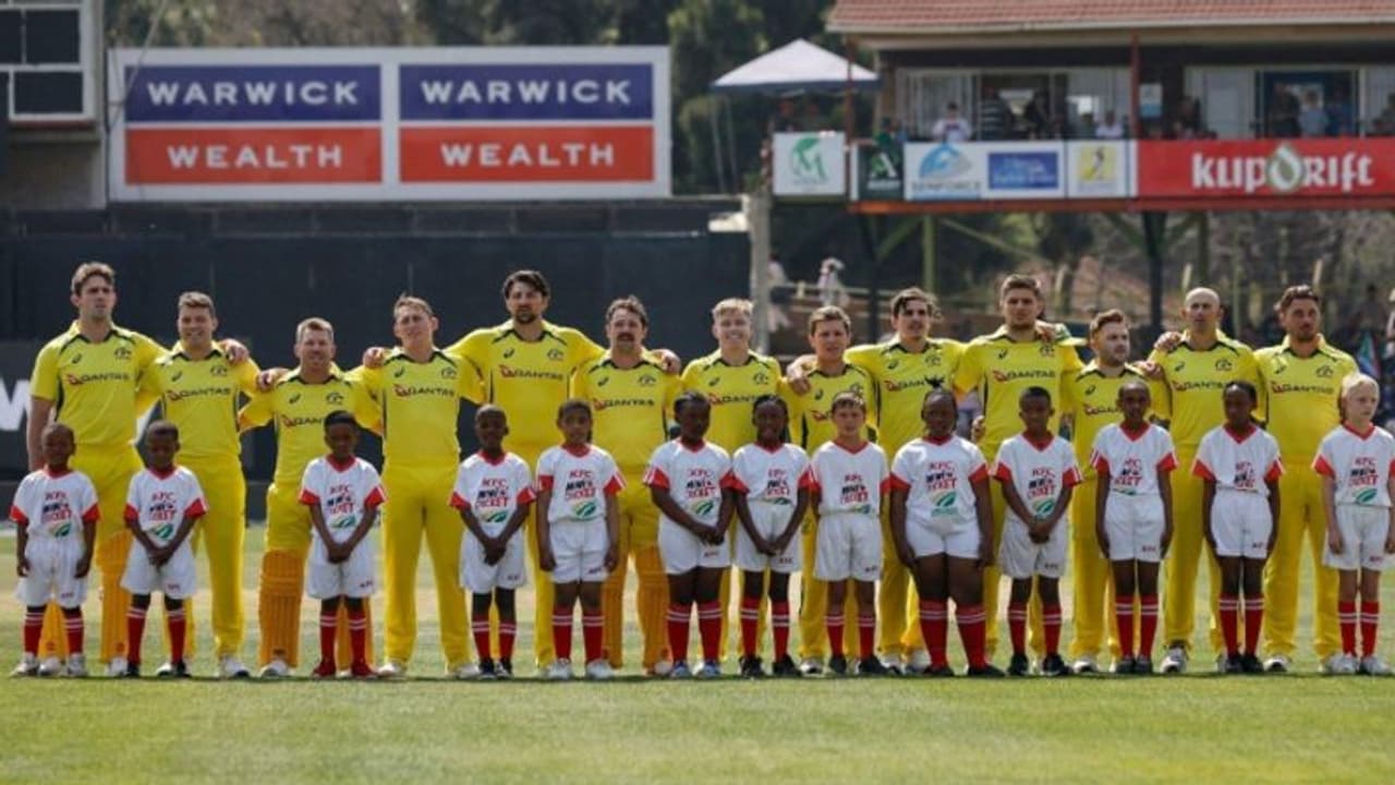 IND s AUS: ஒருநாள் தொடரை கைப்பற்ற பிளானோடு வரும் ஆஸ்திரேலியா: ஒருநாள் தொடருக்கான 18 பேர் கொண்ட டீம் அறிவிப்பு!