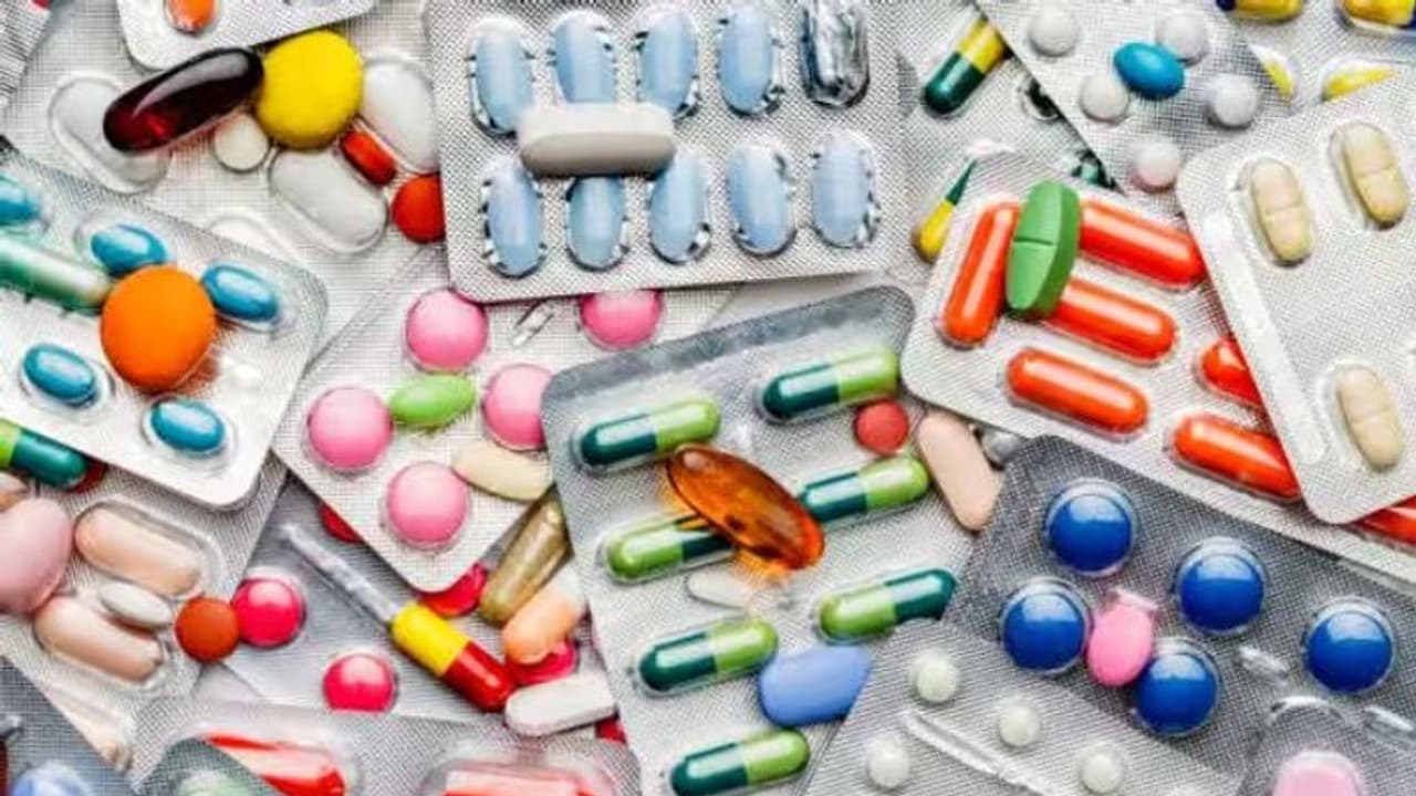 മരുന്ന് രക്തസമ്മർദ്ദത്തിന്, ഉപയോഗം ഉത്തേജനത്തിന്; മലപ്പുറത്ത് സ്വകാര്യ ഔഷധ വിതരണ സ്ഥാപനത്തിനെതിരെ കേസ് മരുന്ന് രക്തസമ്മർദ്ദത്തിന്, ഉപയോഗം ഉത്തേജനത്തിന്; മലപ്പുറത്ത് സ്വകാര്യ ഔഷധ വിതരണ സ്ഥാപനത്തിനെതിരെ കേസ്