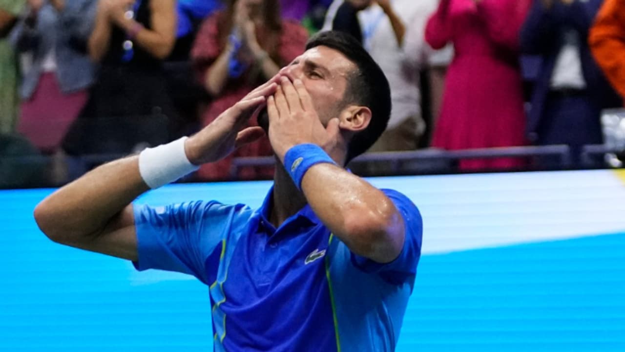 ರೋಜರ್ ಫೆಡರರ್ ಹಿಂದಿಕ್ಕಿ ದಾಖಲೆಯ 7ನೇ ಎಟಿಪಿ ಫೈನಲ್ಸ್‌ ಗೆದ್ದ ಜೋಕೋವಿಚ್