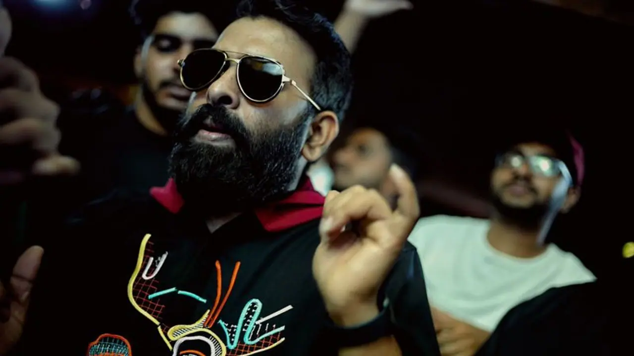 யாழ்ப்பாணத்தில் யாழ் கானம்... சந்தோஷ் நாராயணனின் லைவ் கச்சேரி கேட்க ரெடியா! யாழ்ப்பாணத்தில் யாழ் கானம்... சந்தோஷ் நாராயணனின் லைவ் கச்சேரி கேட்க ரெடியா!