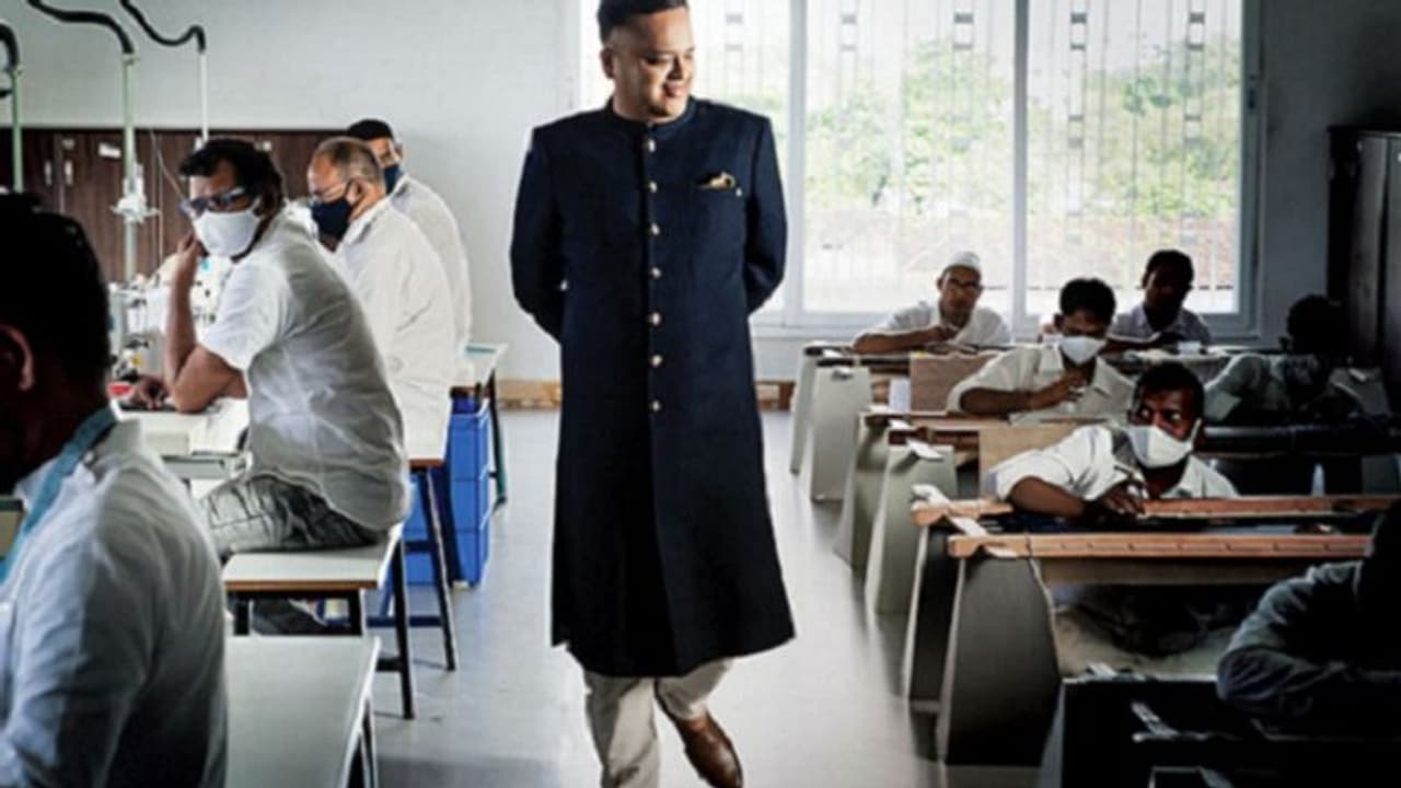 ಒಂದೇ ವರ್ಷದಲ್ಲಿ 25,600 ಕೋಟಿ ಮೌಲ್ಯದ ಆಸ್ತಿ ಹೆಚ್ಚಿಸಿಕೊಂಡ ಉದ್ಯಮಿ ಮೋದಿ ಒಂದೇ ವರ್ಷದಲ್ಲಿ 25,600 ಕೋಟಿ ಮೌಲ್ಯದ ಆಸ್ತಿ ಹೆಚ್ಚಿಸಿಕೊಂಡ ಉದ್ಯಮಿ ಮೋದಿ