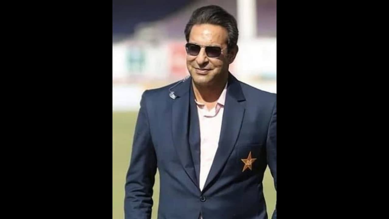 'ഇപ്പോള്‍ ക്രിക്കറ്റില്‍ ശ്രദ്ധിക്കൂ, പാര്‍ട്ടികള്‍ പിന്നീടാവാം'; ഇന്ത്യന്‍ യുവതാരത്തിന് അക്രത്തിന്‍റെ ഉപദേശം