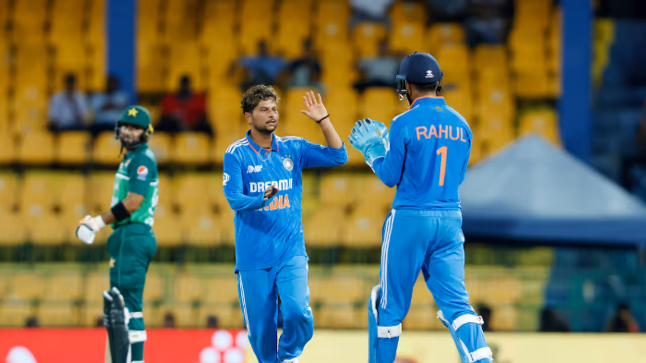 പാകിസ്ഥാനെതിരെ ഇന്ത്യയുടെ വിജയത്തിന് ചരിത്രത്തിലൊരിടം! കുല്‍ദീപ് യാദവിനും അഭിമാനകരമായ നേട്ടം