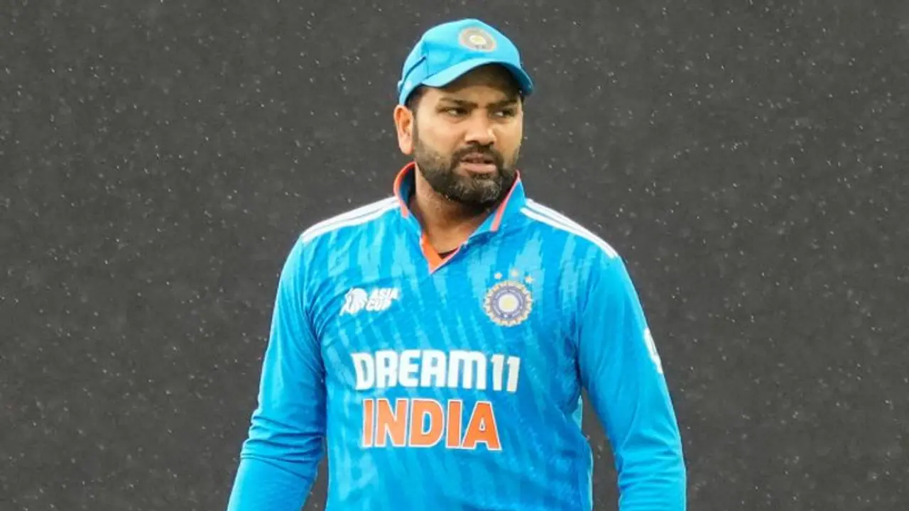 IND vs PAK: கடினமாக உழைத்த மைதான ஊழியர்களுக்கு நன்றி தெரிவித்த ரோகித் சர்மா: அந்த மனசு தான் சார் கடவுள்! IND vs PAK: கடினமாக உழைத்த மைதான ஊழியர்களுக்கு நன்றி தெரிவித்த ரோகித் சர்மா: அந்த மனசு தான் சார் கடவுள்!