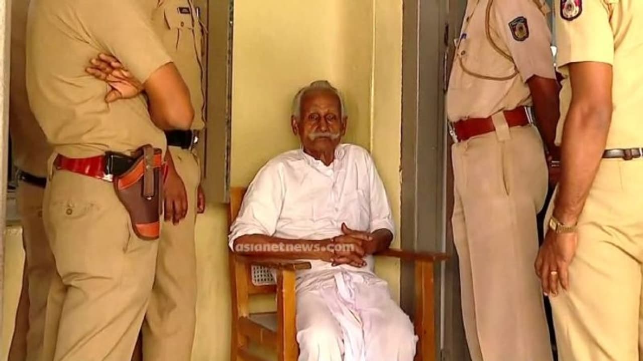 കേസ് കെട്ടിച്ചമച്ചത്, പരാതിക്കാരില്ല, സാക്ഷികളും തെളിവുകളുമില്ല: ഗ്രോ വാസു കോടതിയിൽ കേസ് കെട്ടിച്ചമച്ചത്, പരാതിക്കാരില്ല, സാക്ഷികളും തെളിവുകളുമില്ല: ഗ്രോ വാസു കോടതിയിൽ