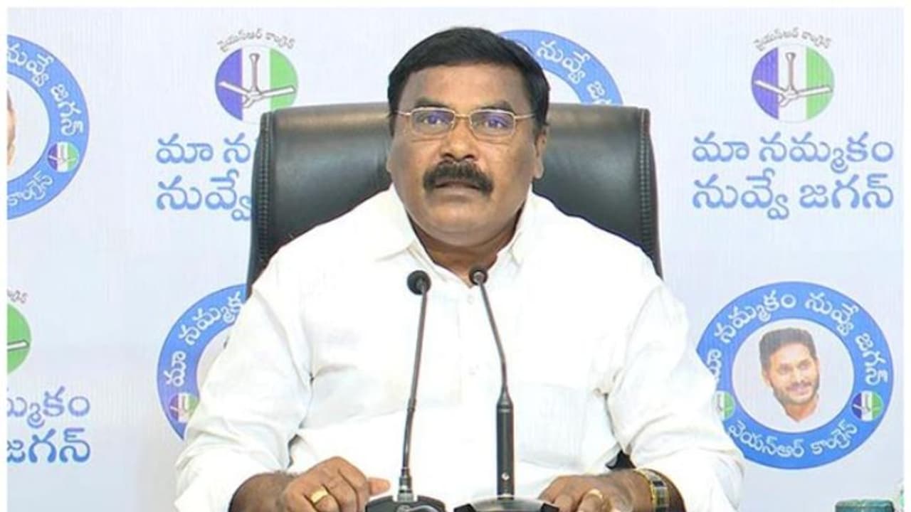 చంద్రబాబు దొరికిన దొంగ.. మళ్లీ అధికారంలోకి రావాలని యత్నాలు, వెనుకబడిన వర్గాలు జాగ్రత్త : మేరుగ నాగార్జున చంద్రబాబు దొరికిన దొంగ.. మళ్లీ అధికారంలోకి రావాలని యత్నాలు, వెనుకబడిన వర్గాలు జాగ్రత్త : మేరుగ నాగార్జున