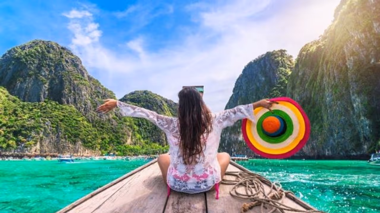 അടിച്ചു മോളേ..! ഇന്ത്യക്കാർക്ക് വിസ ഒഴിവാക്കി തായ്ലൻഡ്, ഇനി പോക്കറ്റ് ചോരാതെ പോകാം, ഈ കാഴ്ചകള് കാണാം! അടിച്ചു മോളേ..! ഇന്ത്യക്കാർക്ക് വിസ ഒഴിവാക്കി തായ്ലൻഡ്, ഇനി പോക്കറ്റ് ചോരാതെ പോകാം, ഈ കാഴ്ചകള് കാണാം!