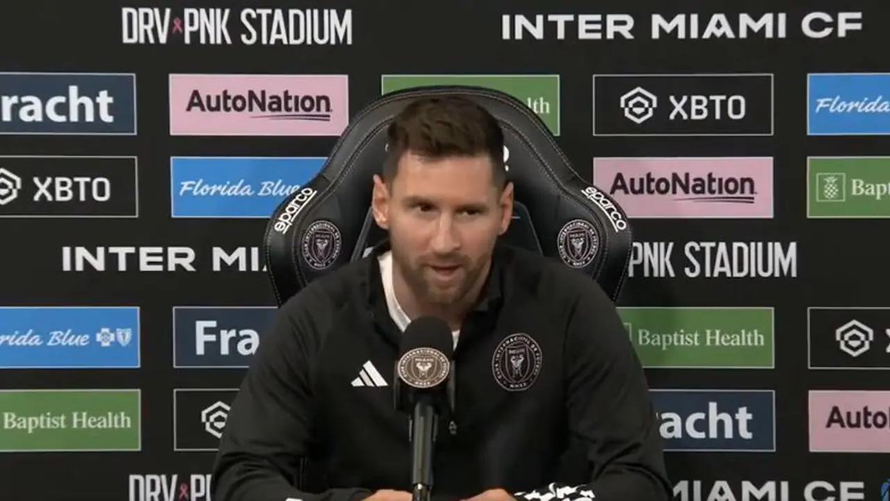 അമേരിക്കയിൽ പോയപ്പൊ ഇംഗ്ലീഷൊക്കെ പഠിച്ചല്ലോ, മെസി ഇംഗ്ലീഷ് സംസാരിക്കുന്നത് കേട്ട് ഞെട്ടി ആരാധകർ,യാഥാര്ത്ഥ്യം അമേരിക്കയിൽ പോയപ്പൊ ഇംഗ്ലീഷൊക്കെ പഠിച്ചല്ലോ, മെസി ഇംഗ്ലീഷ് സംസാരിക്കുന്നത് കേട്ട് ഞെട്ടി ആരാധകർ,യാഥാര്ത്ഥ്യം