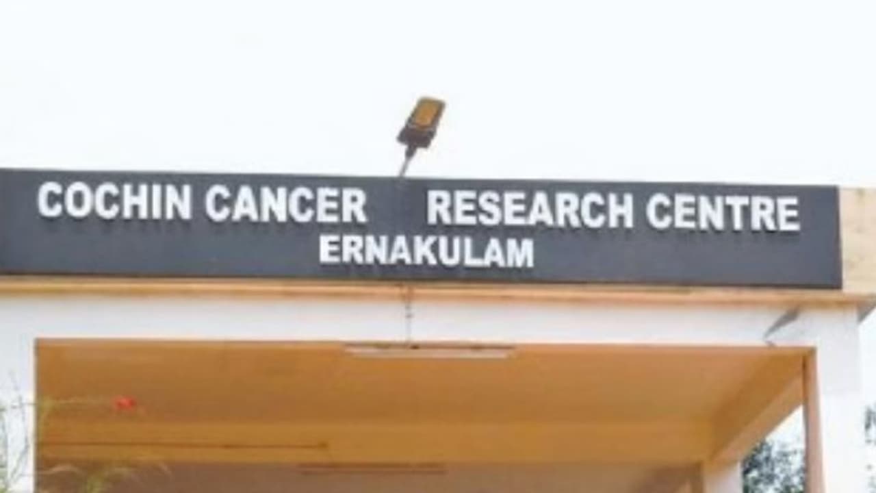 കൊച്ചി കാന്സര് സെന്ററിന്റെ ആവശ്യം അംഗീകരിച്ച് കിഫ്ബി; 204 കോടിയുടെ സഹായം കൊച്ചി കാന്സര് സെന്ററിന്റെ ആവശ്യം അംഗീകരിച്ച് കിഫ്ബി; 204 കോടിയുടെ സഹായം