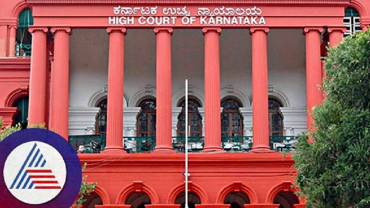 ಬೆಂಗಳೂರು ಟ್ರಾಫಿಕ್: ಶಾಲೆ, ಕೈಗಾರಿಕೆಗಳ ಸಮಯ ಬದಲಿಗೆ ಹೈಕೋರ್ಟ್ ಸೂಚನೆ ಬೆಂಗಳೂರು ಟ್ರಾಫಿಕ್: ಶಾಲೆ, ಕೈಗಾರಿಕೆಗಳ ಸಮಯ ಬದಲಿಗೆ ಹೈಕೋರ್ಟ್ ಸೂಚನೆ