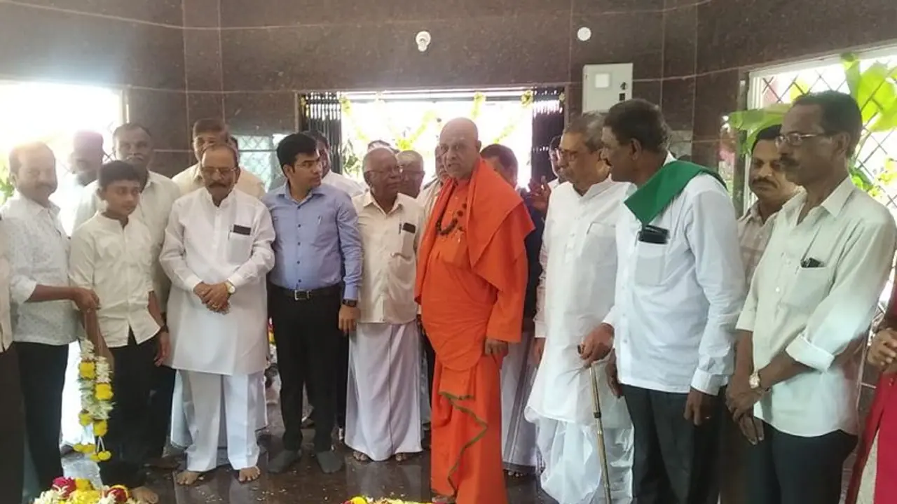 ಸರ್ಕಾರ ರೈತರ ಪರವಾಗಿ ಕೆಲಸ ಮಾಡುವುದು ಕಡಿಮೆ: ಶಿವಾಚಾರ್ಯ ಸ್ವಾಮೀಜಿ ಅಸಮಾಧಾನ! ಸರ್ಕಾರ ರೈತರ ಪರವಾಗಿ ಕೆಲಸ ಮಾಡುವುದು ಕಡಿಮೆ: ಶಿವಾಚಾರ್ಯ ಸ್ವಾಮೀಜಿ ಅಸಮಾಧಾನ!