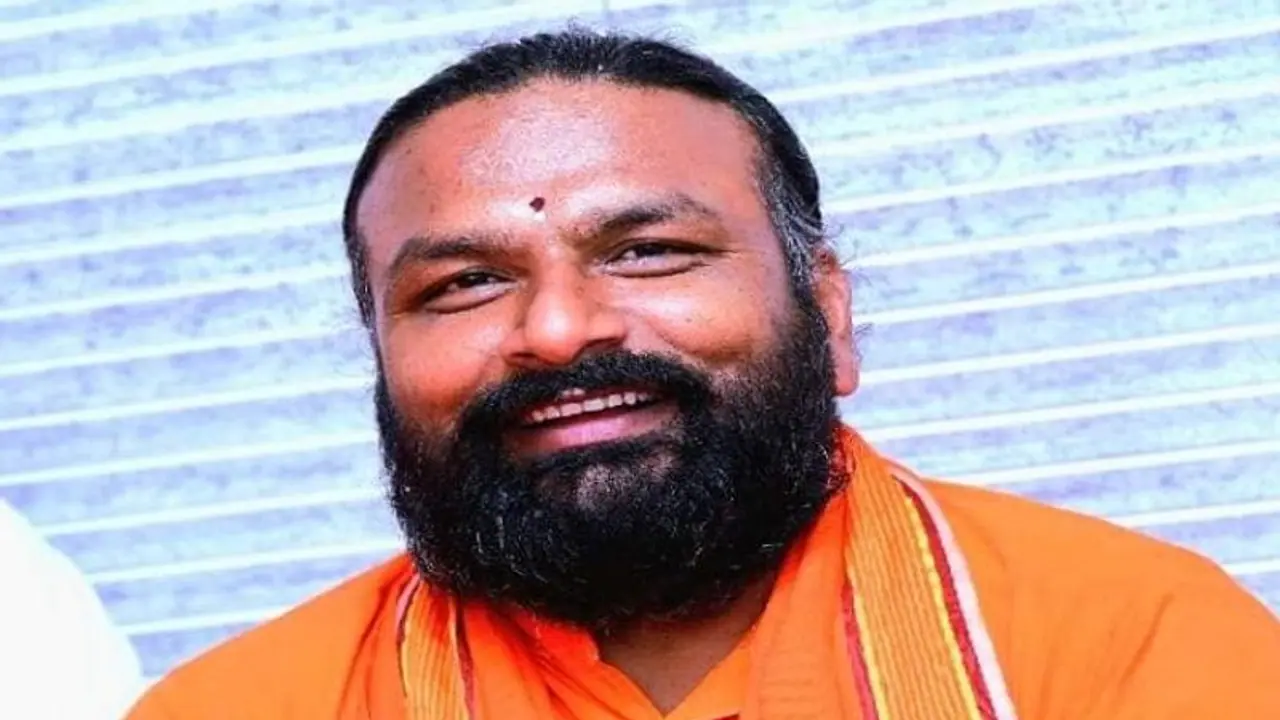 ಚೈತ್ರಾ ಕುಂದಾಪುರ ಡೀಲ್ ಕೇಸ್: ಟಿಕೆಟ್ ವಂಚನೆ ಬಹಿರಂಗಕ್ಕೂ ಮೊದಲೇ ದೂರು ನೀಡಿದ್ದ ಹಾಲಶ್ರೀ ಚೈತ್ರಾ ಕುಂದಾಪುರ ಡೀಲ್ ಕೇಸ್: ಟಿಕೆಟ್ ವಂಚನೆ ಬಹಿರಂಗಕ್ಕೂ ಮೊದಲೇ ದೂರು ನೀಡಿದ್ದ ಹಾಲಶ್ರೀ