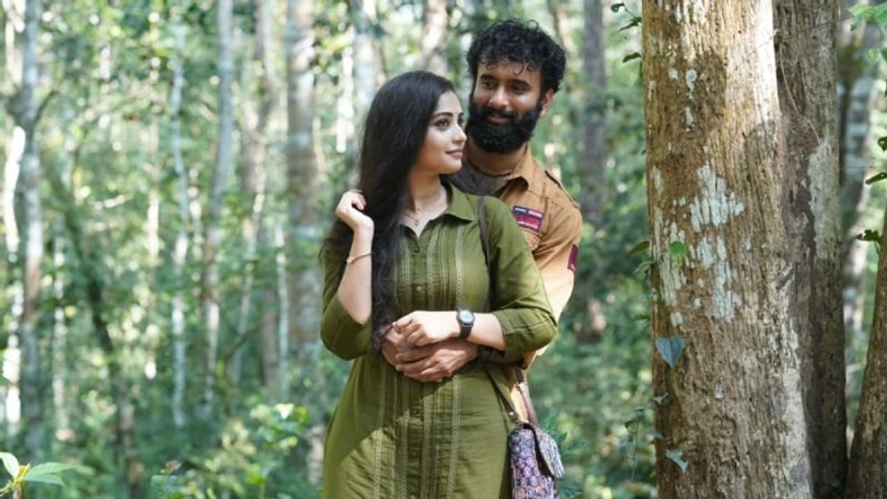 ബിജിബാലിന്‍റെ മനോഹര ഈണം; 'പ്രാവി'ലെ പ്രണയഗാനം എത്തി