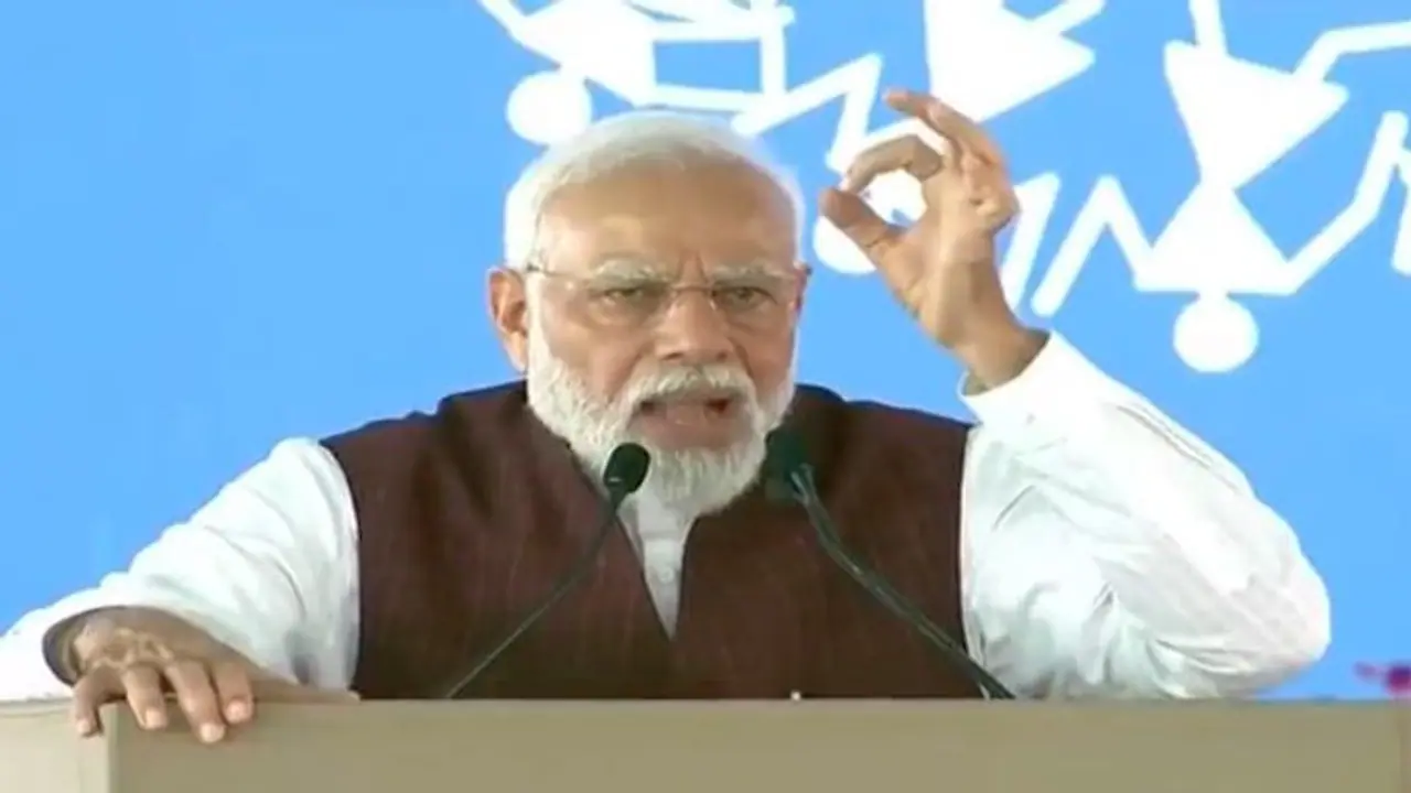 'ಸನಾತನ ಧರ್ಮವನ್ನೇ ಅವರು ತುಂಡು ಮಾಡಲು ಬಯಸಿದ್ದಾರೆ..' ಇಂಡಿ ಒಕ್ಕೂಟದ ವಿರುದ್ಧ ಮೋದಿ ವಾಗ್ದಾಳಿ