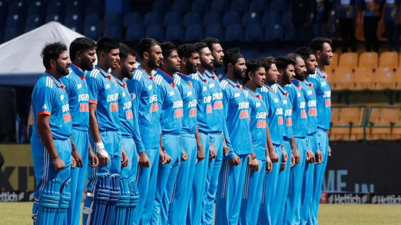 സൂര്യകുമാറിന് ഇടമില്ല, നാലാം നമ്പറിൽ ശ്രേയസ് തന്നെ, ഇന്ത്യയുടെ പ്ലേയിംഗ് ഇലവനെ തെരഞ്ഞെടുത്ത് ആകാശ് ചോപ്ര