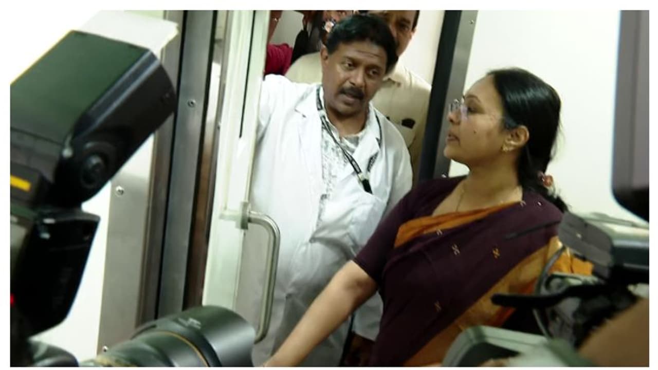 മോണൊ ക്ലോണൽ ആൻ്റി ബോഡി എത്തി, ആർജിസിബി മൊബൈൽ ലാബ് കോഴിക്കോട്ടേക്ക്: മന്ത്രി വീണാ ജോർജ് മോണൊ ക്ലോണൽ ആൻ്റി ബോഡി എത്തി, ആർജിസിബി മൊബൈൽ ലാബ് കോഴിക്കോട്ടേക്ക്: മന്ത്രി വീണാ ജോർജ്