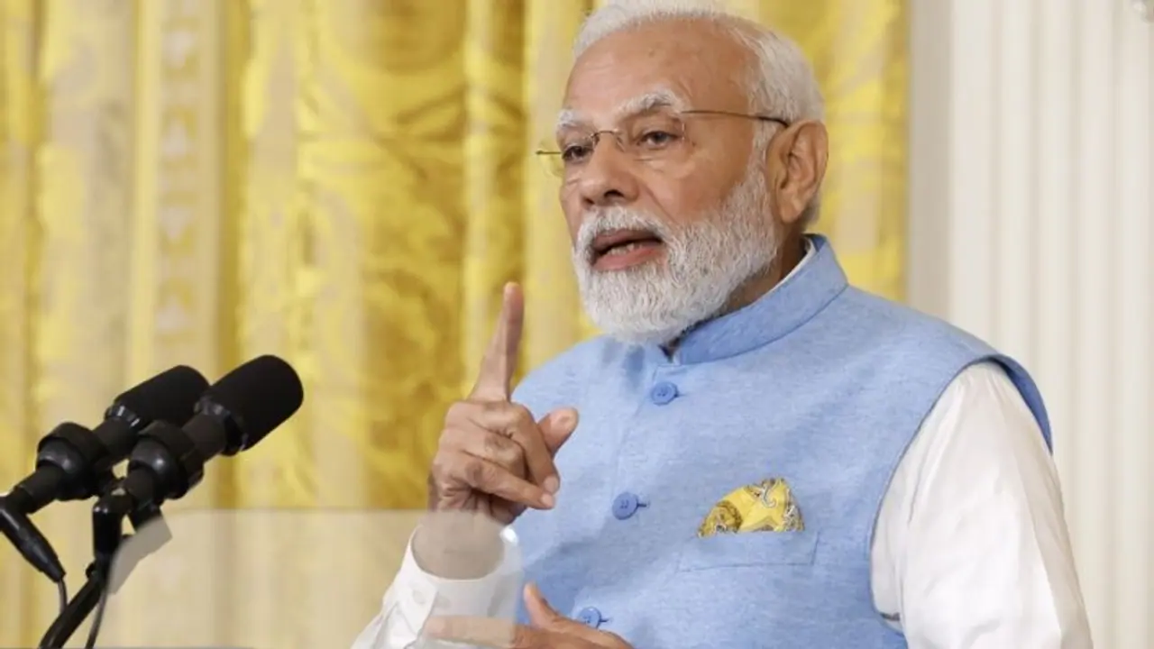 PM Narendra Modi Biography: नरेंद्र मोदी को मिला इतना अवार्ड आप गिन नहीं पाएंगे, जानें मोदी की प्रोफाइल PM Narendra Modi Biography: नरेंद्र मोदी को मिला इतना अवार्ड आप गिन नहीं पाएंगे, जानें मोदी की प्रोफाइल