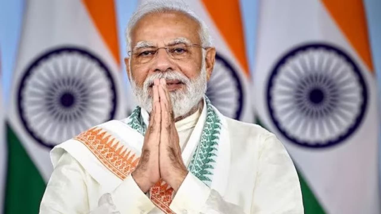 PM Vishwakarma Scheme 2023: సెప్టెంబర్ 17 నుంచి పీఎం విశ్వకర్మ స్కీం ప్రారంభం..ఎలా అప్లయ్ చేయాలంటే..? PM Vishwakarma Scheme 2023: సెప్టెంబర్ 17 నుంచి పీఎం విశ్వకర్మ స్కీం ప్రారంభం..ఎలా అప్లయ్ చేయాలంటే..?