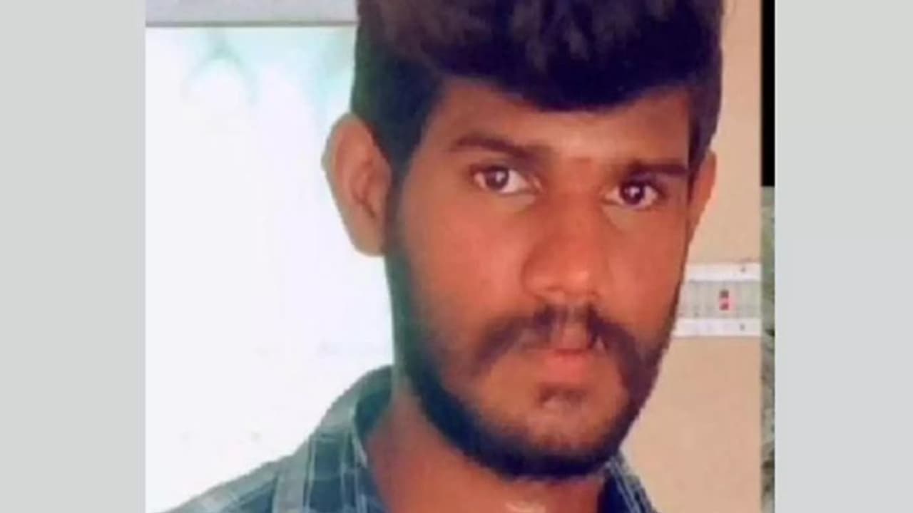 காதலியின் கண்முன்னே ரத்த வெள்ளத்தில் துடிதுடித்து உயிரிழந்த காதலன்! நடந்தது என்ன? காதலியின் கண்முன்னே ரத்த வெள்ளத்தில் துடிதுடித்து உயிரிழந்த காதலன்! நடந்தது என்ன?