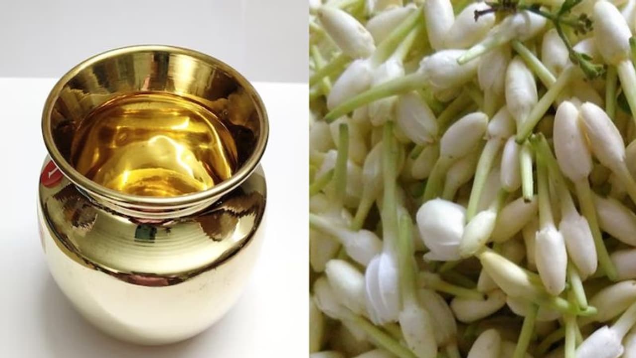 தண்ணீர் உள்ள பாத்திரத்தில் முல்லை பூ.. இறந்தவர் வீட்டில் நடக்கும் வினோத சடங்கு மறைந்திருக்கும் காரணம் என்ன? தண்ணீர் உள்ள பாத்திரத்தில் முல்லை பூ.. இறந்தவர் வீட்டில் நடக்கும் வினோத சடங்கு மறைந்திருக்கும் காரணம் என்ன?