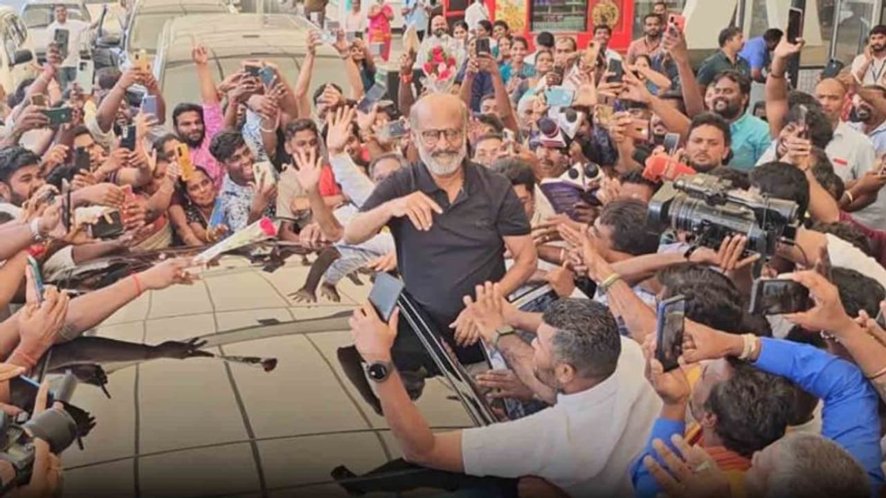 பேமிலி பர்ஸ்ட்... மத்ததெல்லாம் நெக்ஸ்ட்! சந்திரபாபு நாயுடு உடனான சந்திப்பை கேன்சல் பண்ணிய ரஜினி காரணம் என்ன? பேமிலி பர்ஸ்ட்... மத்ததெல்லாம் நெக்ஸ்ட்! சந்திரபாபு நாயுடு உடனான சந்திப்பை கேன்சல் பண்ணிய ரஜினி காரணம் என்ன?