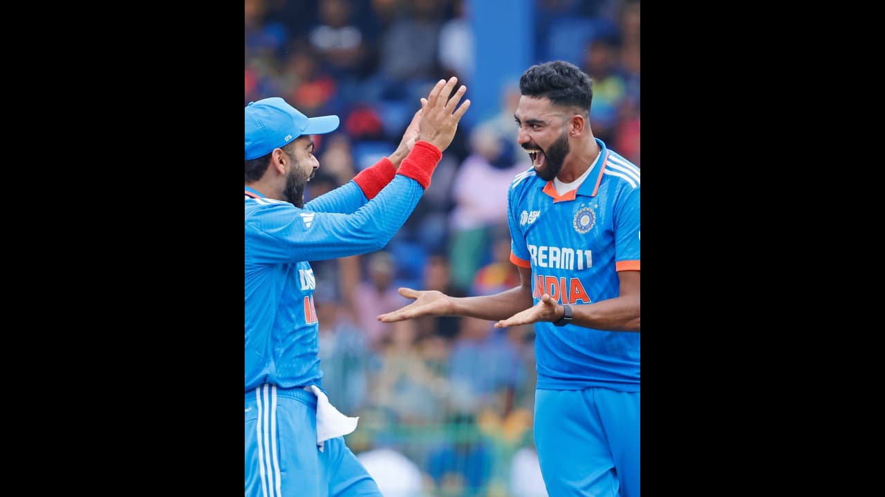 ಕೇವಲ 6.1 ಓವರ್ನಲ್ಲಿ ಗುರಿ ತಲುಪಿ ದಾಖಲೆ, 8ನೇ ಏಷ್ಯಾಕಪ್ ಟ್ರೋಫಿ ಗೆದ್ದ ಭಾರತ! ಕೇವಲ 6.1 ಓವರ್ನಲ್ಲಿ ಗುರಿ ತಲುಪಿ ದಾಖಲೆ, 8ನೇ ಏಷ್ಯಾಕಪ್ ಟ್ರೋಫಿ ಗೆದ್ದ ಭಾರತ!