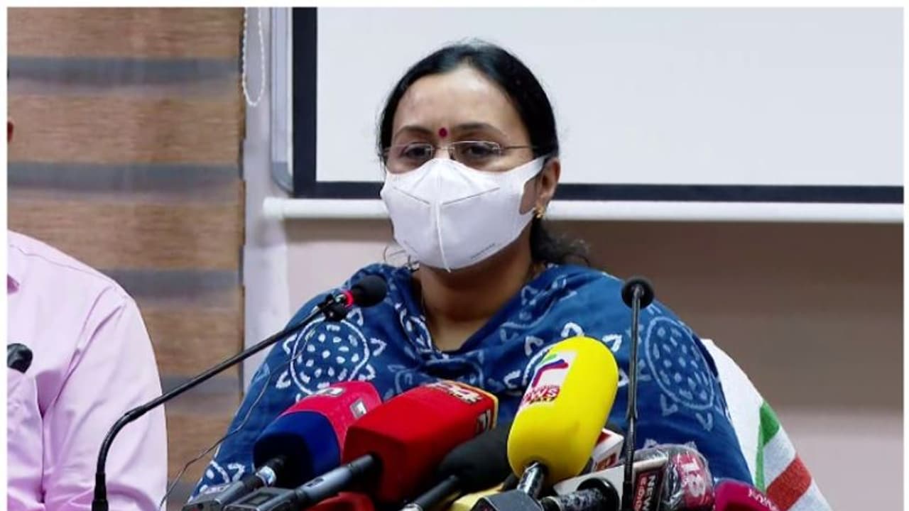 'ഇന്നും ആശ്വാസ ദിനം'; പുതിയ നിപ കേസുകള് റിപ്പോര്ട്ട് ചെയ്തിട്ടില്ലെന്ന് മന്ത്രി 'ഇന്നും ആശ്വാസ ദിനം'; പുതിയ നിപ കേസുകള് റിപ്പോര്ട്ട് ചെയ്തിട്ടില്ലെന്ന് മന്ത്രി