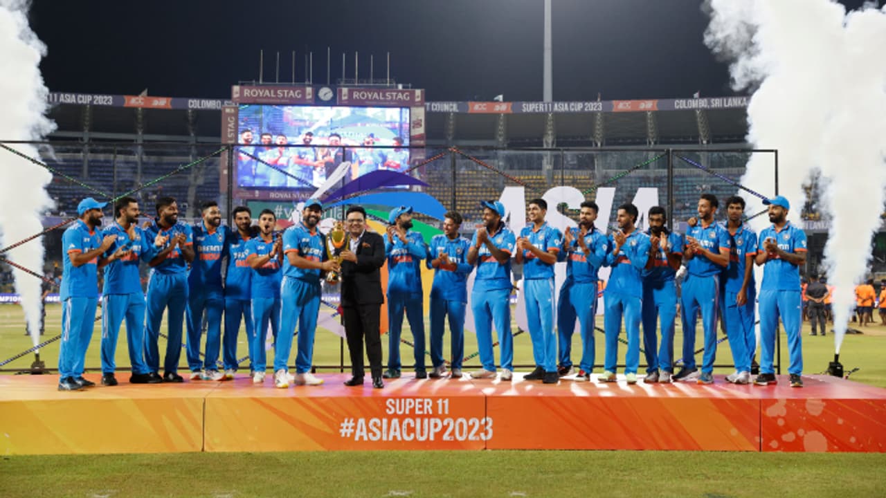 ஆசிய கோப்பை 2023 சாம்பியனான டீம் இந்தியா மோகன்லால், நிதின், மகேஷ் பாபு, வெங்கடேஷ் பிரபலங்கள் வாழ்த்து!