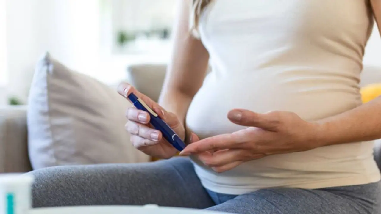 Health tips: ഗര്ഭകാലത്തെ പ്രമേഹം; ശ്രദ്ധിക്കേണ്ട ഏഴ് കാര്യങ്ങൾ... Health tips: ഗര്ഭകാലത്തെ പ്രമേഹം; ശ്രദ്ധിക്കേണ്ട ഏഴ് കാര്യങ്ങൾ...