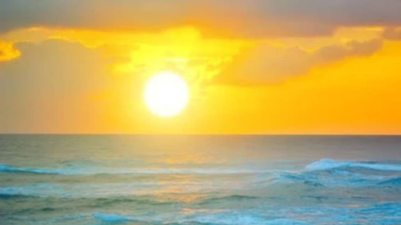 വിനോദസഞ്ചാരികളെയും പ്രതീക്ഷിച്ച് അർദ്ധരാത്രിയിലും സൂര്യനസ്തമിക്കാത്ത നാടുകൾ, അമ്പരപ്പിക്കുന്ന കാഴ്ചകൾ ഇങ്ങനെ! വിനോദസഞ്ചാരികളെയും പ്രതീക്ഷിച്ച് അർദ്ധരാത്രിയിലും സൂര്യനസ്തമിക്കാത്ത നാടുകൾ, അമ്പരപ്പിക്കുന്ന കാഴ്ചകൾ ഇങ്ങനെ!