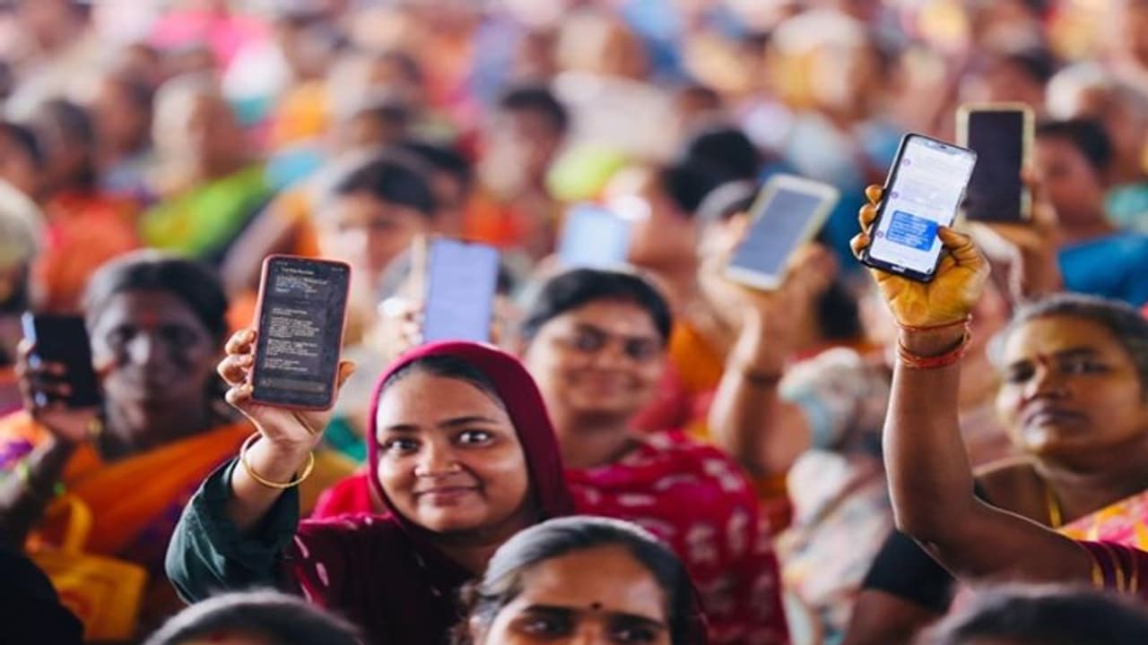 கலைஞர் மகளிர் உரிமைத் தொகை: மீண்டும் விண்ணப்பிக்க உதவி மையம்! கலைஞர் மகளிர் உரிமைத் தொகை: மீண்டும் விண்ணப்பிக்க உதவி மையம்!