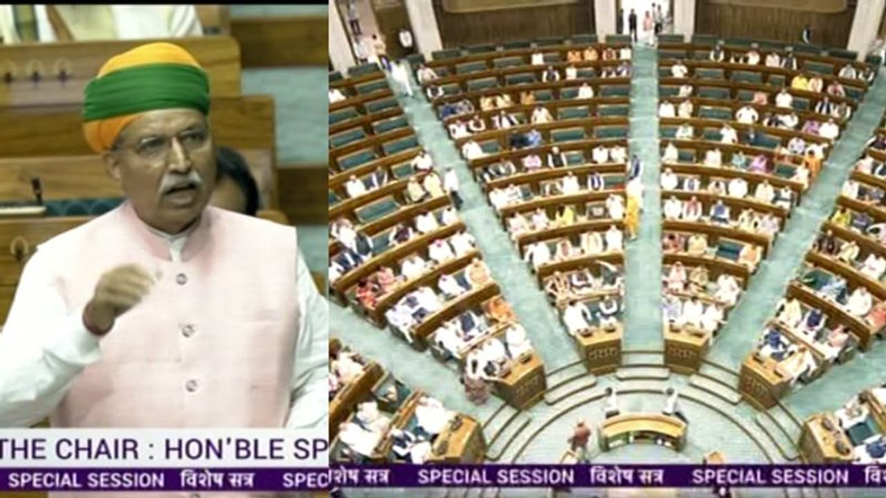 വനിത ബിൽ ലോക്സഭയിൽ അവതരിപ്പിച്ചു; പട്ടിക വിഭാഗ സംവരണ സീറ്റുകളിലും മൂന്നിലൊന്ന് സീറ്റുകൾ സ്ത്രീകൾക്ക് വനിത ബിൽ ലോക്സഭയിൽ അവതരിപ്പിച്ചു; പട്ടിക വിഭാഗ സംവരണ സീറ്റുകളിലും മൂന്നിലൊന്ന് സീറ്റുകൾ സ്ത്രീകൾക്ക്