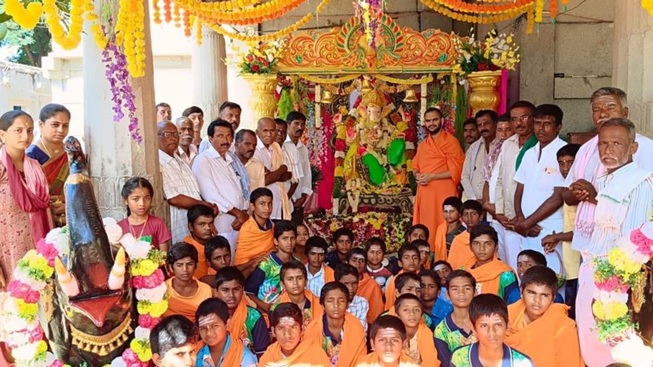 ರೈತರು ಬೆಳೆಯದಿದ್ದರೆ ಆಹಾರ ಧಾನ್ಯಗಳ ಕೊರತೆ ಎದುರಿಸಬೇಕಾಗುತ್ತದೆ: ಶ್ರೀ ರೈತರು ಬೆಳೆಯದಿದ್ದರೆ ಆಹಾರ ಧಾನ್ಯಗಳ ಕೊರತೆ ಎದುರಿಸಬೇಕಾಗುತ್ತದೆ: ಶ್ರೀ