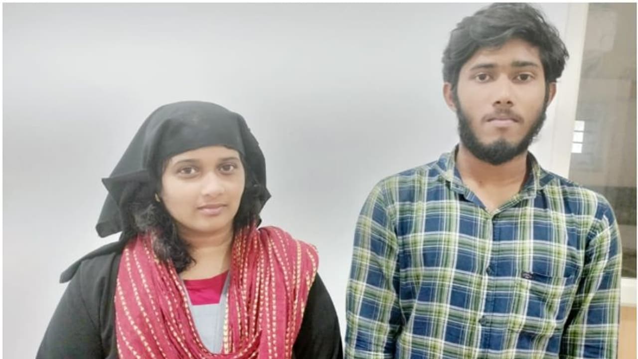 യുവാവിനെ കൊല്ലാൻ ക്വട്ടേഷൻ, സംഭവം അന്വേഷിച്ചപ്പോൾ പൊലീസ് ഞെട്ടി, പ്രതികൾ ഭാര്യയും മകനും! യുവാവിനെ കൊല്ലാൻ ക്വട്ടേഷൻ, സംഭവം അന്വേഷിച്ചപ്പോൾ പൊലീസ് ഞെട്ടി, പ്രതികൾ ഭാര്യയും മകനും!