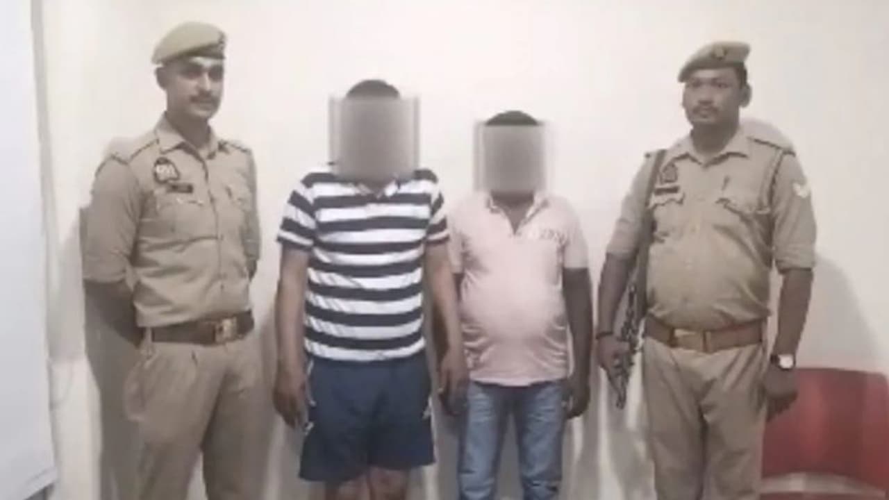 3000 രൂപ കടംവാങ്ങി, കൊടുക്കാൻ വൈകി; വെളുത്തുള്ളി കച്ചവടക്കാരനെ തല്ലിച്ചതച്ചു, നഗ്നനാക്കി മാർക്കറ്റിൽ നടത്തി 3000 രൂപ കടംവാങ്ങി, കൊടുക്കാൻ വൈകി; വെളുത്തുള്ളി കച്ചവടക്കാരനെ തല്ലിച്ചതച്ചു, നഗ്നനാക്കി മാർക്കറ്റിൽ നടത്തി