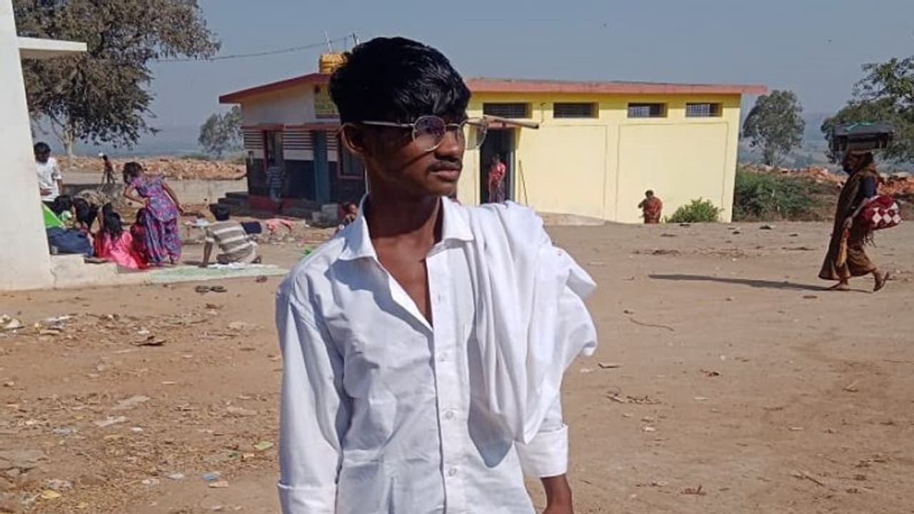 ಚಿಕ್ಕೋಡಿ: ಕೂದಲು ಆರಿಸುವವರ ಮಧ್ಯೆ ಗಲಾಟೆ, ಬಾಲಕನ ಕೊಂದು ಬಾವಿಯಲ್ಲಿ ಎಸೆದ ದುಷ್ಕರ್ಮಿಗಳು ಚಿಕ್ಕೋಡಿ: ಕೂದಲು ಆರಿಸುವವರ ಮಧ್ಯೆ ಗಲಾಟೆ, ಬಾಲಕನ ಕೊಂದು ಬಾವಿಯಲ್ಲಿ ಎಸೆದ ದುಷ್ಕರ್ಮಿಗಳು