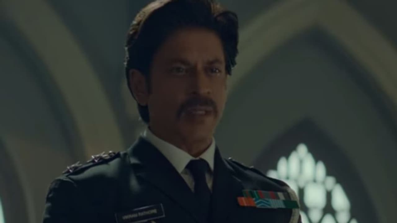 ഇനി സുവര്ണ നേട്ടത്തിലേക്ക് ചെറിയ ദൂരം മാത്രം, റെക്കോര്ഡുകള് പഴങ്കഥകള്, ജവാന്റെ കളക്ഷൻ റിപ്പോര്ട്ട് ഇനി സുവര്ണ നേട്ടത്തിലേക്ക് ചെറിയ ദൂരം മാത്രം, റെക്കോര്ഡുകള് പഴങ്കഥകള്, ജവാന്റെ കളക്ഷൻ റിപ്പോര്ട്ട്