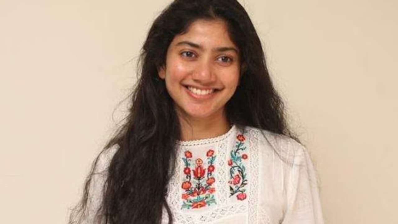 നാഗചൈതന്യക്കൊപ്പം കീര്‍ത്തിയല്ല, മത്സ്യത്തൊഴിലാളികളുടെ കഥ പറയാൻ നടി സായ് പല്ലവി