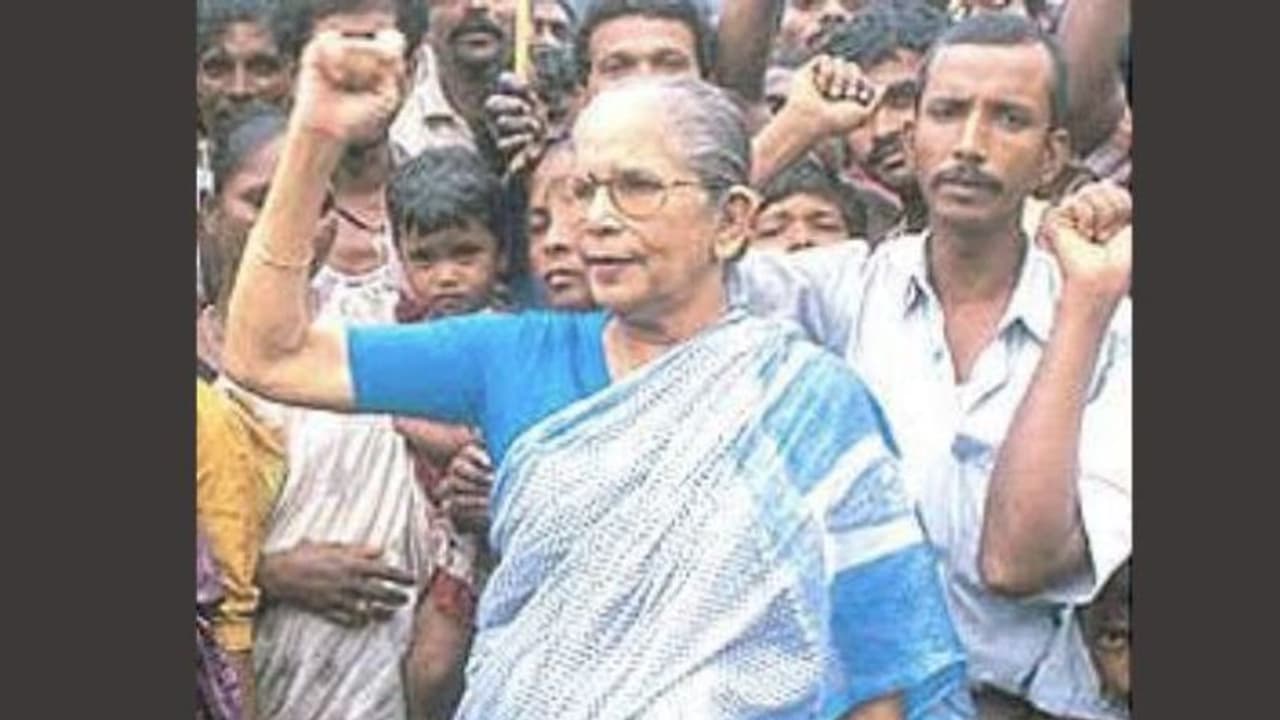 Women Reservation Bill: గీతా ముఖర్జీ.. 27 ఏళ్ల క్రితమే మహిళా రిజర్వేషన్కు బీజం వేసిన యోధురాలు.. Women Reservation Bill: గీతా ముఖర్జీ.. 27 ఏళ్ల క్రితమే మహిళా రిజర్వేషన్కు బీజం వేసిన యోధురాలు..