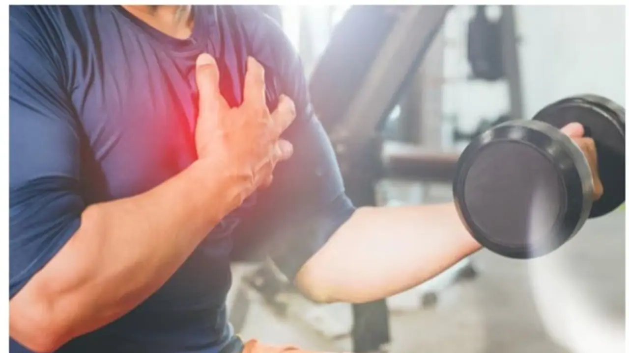 ജിമ്മിൽ വർക്കൗട്ട് ചെയ്യുമ്പോൾ എന്ത് കൊണ്ട് ഹൃദയാഘാതം ഉണ്ടാകുന്നു ? ജിമ്മിൽ വർക്കൗട്ട് ചെയ്യുമ്പോൾ എന്ത് കൊണ്ട് ഹൃദയാഘാതം ഉണ്ടാകുന്നു ?