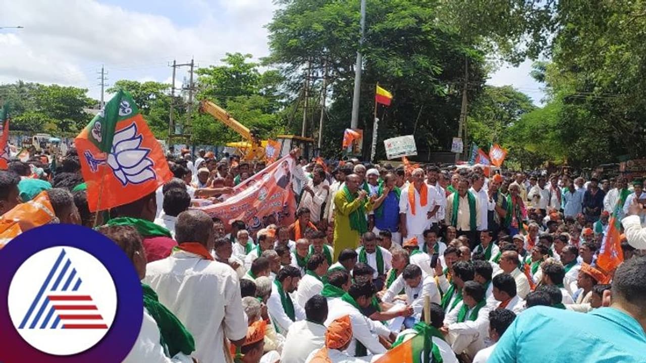 ಕಲಘಟಗಿ ಬಂದ್ ಯಶಸ್ವಿ ಸಂತೋಷ ಲಾಡ್ ವಿರುದ್ಧ ರೈತರ ಆಕ್ರೋಶ 