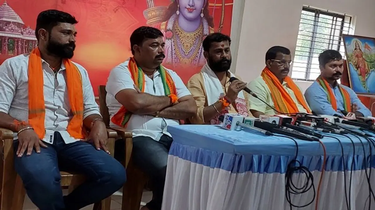 ಚೈತ್ರಾ ಕುಂದಾಪುರ ಪ್ರಕರಣ: ಹಿಂದೂ ಸಂಘಟನೆಗಳಿಗೆ ಸಂಬಂಧ ಇಲ್ಲ, ಶರಣ್ ಪಂಪ್ವೆಲ್ ಚೈತ್ರಾ ಕುಂದಾಪುರ ಪ್ರಕರಣ: ಹಿಂದೂ ಸಂಘಟನೆಗಳಿಗೆ ಸಂಬಂಧ ಇಲ್ಲ, ಶರಣ್ ಪಂಪ್ವೆಲ್