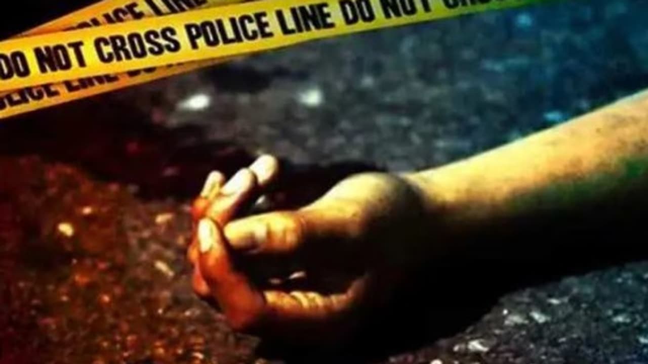 Bihar News: नाबालिग बेटी की Fashionable फरमाईश...कातिल मां...और फिर खौफनाक अंजाम Bihar News: नाबालिग बेटी की Fashionable फरमाईश...कातिल मां...और फिर खौफनाक अंजाम