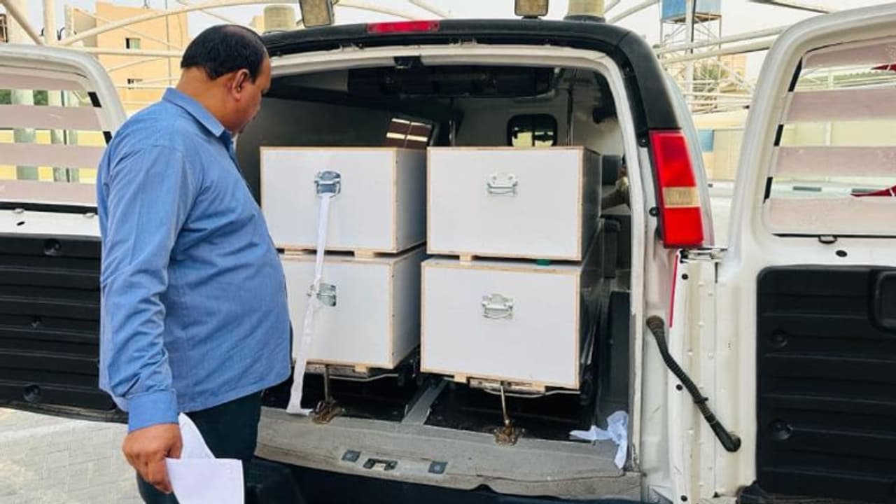 'ജോലിക്കായി മൂന്നാമത്തെ വിസിറ്റ്, എത്തിയ മൂന്നിന്റെ അന്ന് മരണം'; യുവാവിന്റെ മരണത്തെക്കുറിച്ച് അഷ്റഫ് 'ജോലിക്കായി മൂന്നാമത്തെ വിസിറ്റ്, എത്തിയ മൂന്നിന്റെ അന്ന് മരണം'; യുവാവിന്റെ മരണത്തെക്കുറിച്ച് അഷ്റഫ്