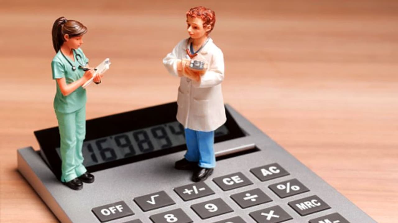 ആരോഗ്യ ഇൻഷുറൻസ് പോളിസി വെറുതെയല്ല; എങ്ങനെ പരമാവധി പ്രയോജനം നേടാം ആരോഗ്യ ഇൻഷുറൻസ് പോളിസി വെറുതെയല്ല; എങ്ങനെ പരമാവധി പ്രയോജനം നേടാം