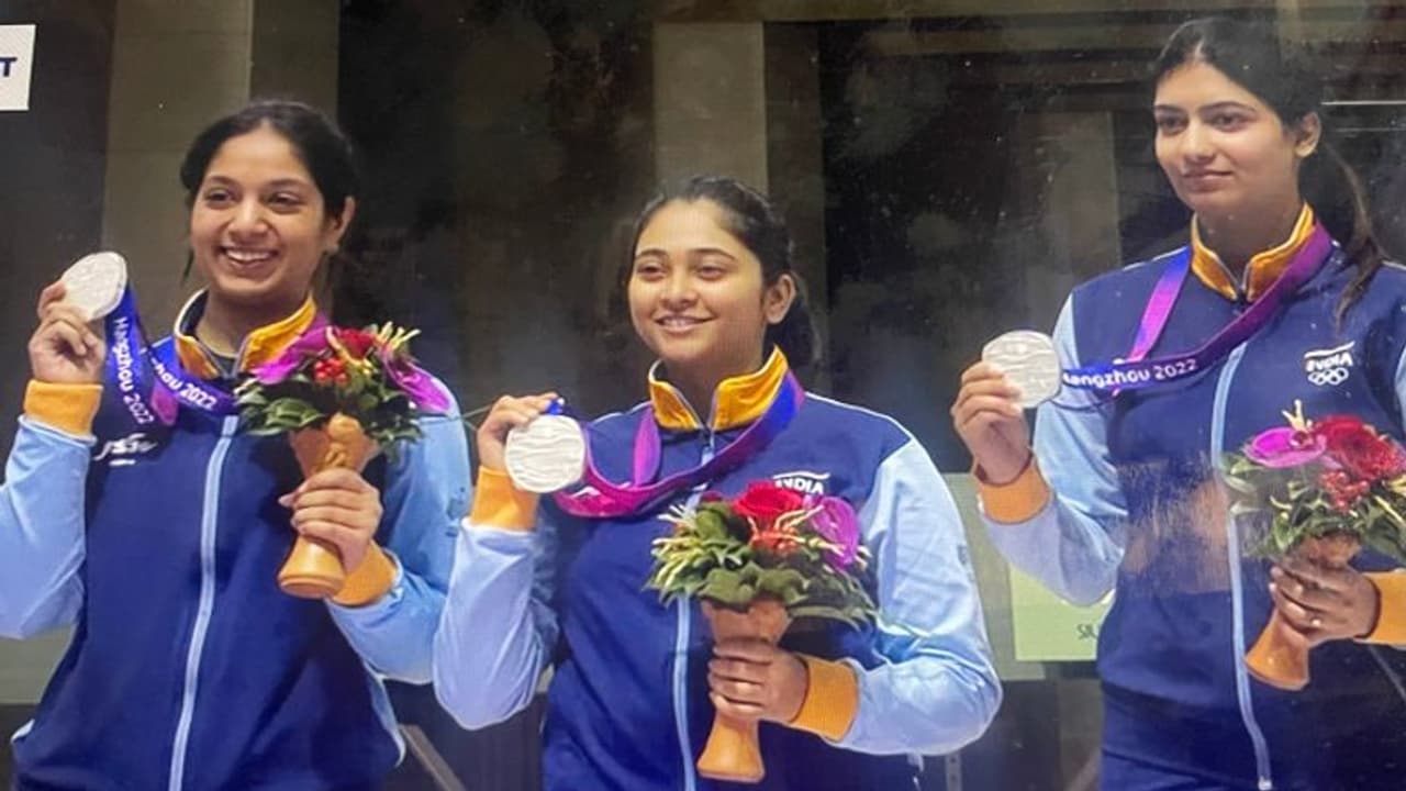 Hangzhou 2023: பெண்களுக்கான 10 மீட்டர் ஏர் ரைபிள் பிரிவில் இந்தியாவிற்கு முதல் பதக்கம்; சீனாவிற்கு தங்கம்!