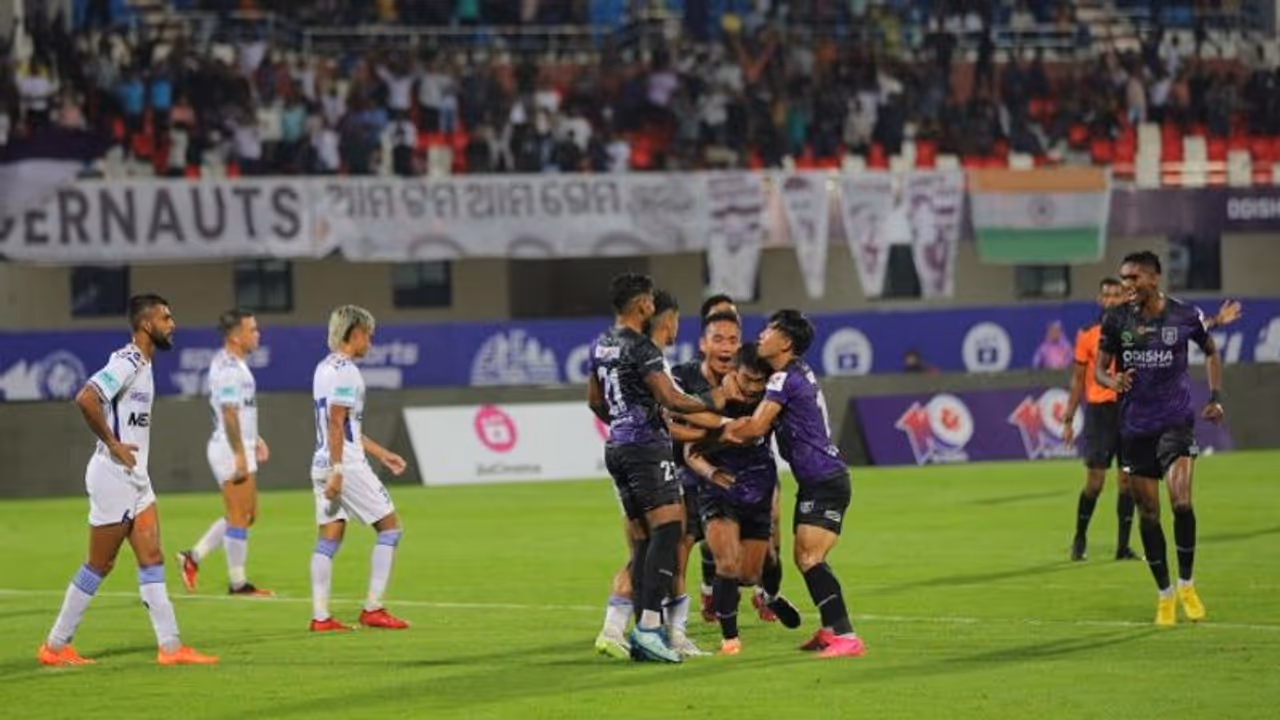 ISL 2023 24: Chennaiyin FC coach Owen Coyle reflects on missed chances, soft goals in defeat to Odisha FC ISL 2023 24: Chennaiyin FC coach Owen Coyle reflects on missed chances, soft goals in defeat to Odisha FC