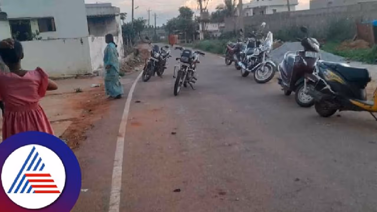 ಗಣೇಶ ವಿಸರ್ಜನೆ ವೇಳೆ ಗಲಾಟೆ: ದೊಣ್ಣೆ ಹಿಡಿದು ಪರಸ್ಪರ ಬಡಿದಾಡಿಕೊಂಡ ಎರಡು ಗ್ರಾಮಗಳ ಜನರು! ಗಣೇಶ ವಿಸರ್ಜನೆ ವೇಳೆ ಗಲಾಟೆ: ದೊಣ್ಣೆ ಹಿಡಿದು ಪರಸ್ಪರ ಬಡಿದಾಡಿಕೊಂಡ ಎರಡು ಗ್ರಾಮಗಳ ಜನರು!